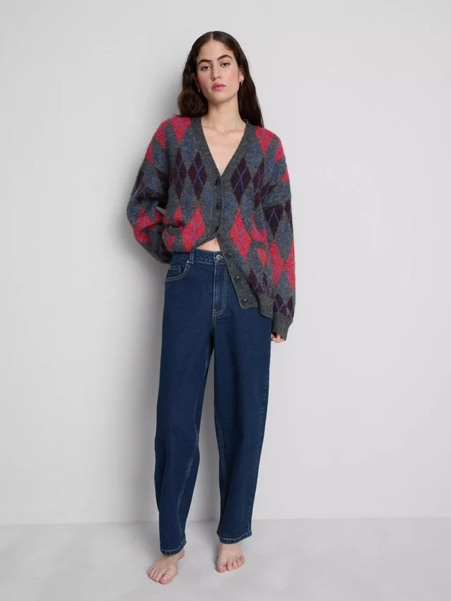 Högmidjade, avsmalnande jeans i bomullsdenim