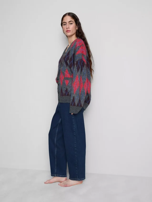 Högmidjade, avsmalnande jeans i bomullsdenim