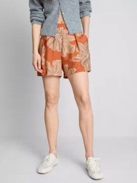 Högmidjade mönstrade shorts