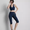 Högmidjade, släta och stödjande capri-leggings för träning