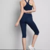 Högmidjade, släta och stödjande capri-leggings för träning
