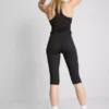 Högmidjade, släta och stödjande capri-leggings för träning