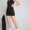 Högmidjade, släta yogashorts med stöd
