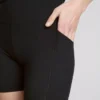 Högmidjade, släta yogashorts med stöd