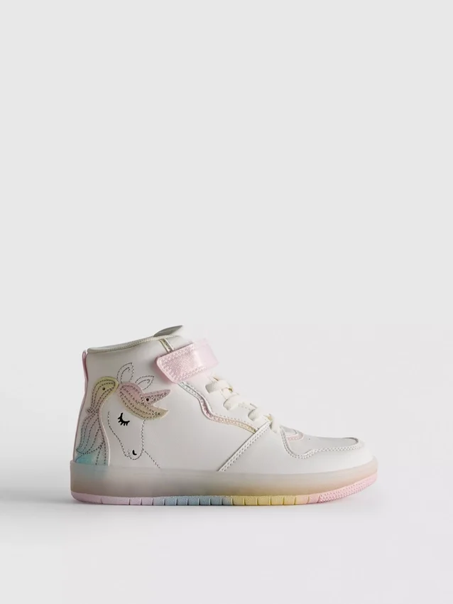 High-top-sneakers med upplyst enhörning