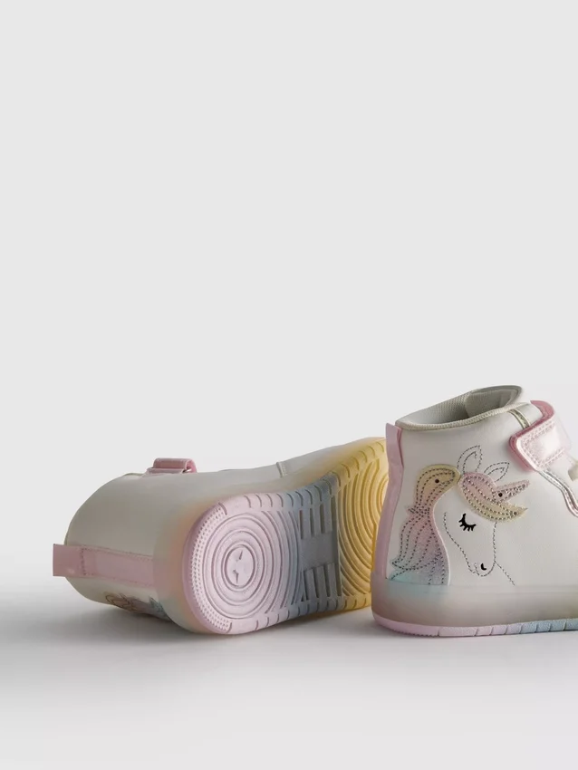 High-top-sneakers med upplyst enhörning