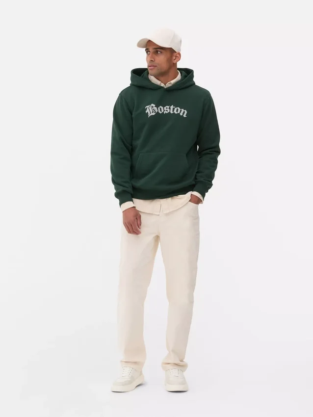 Huvtröja med Boston-motiv