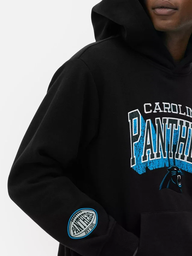 Huvtröja med NFL Carolina Panthers-logotyp