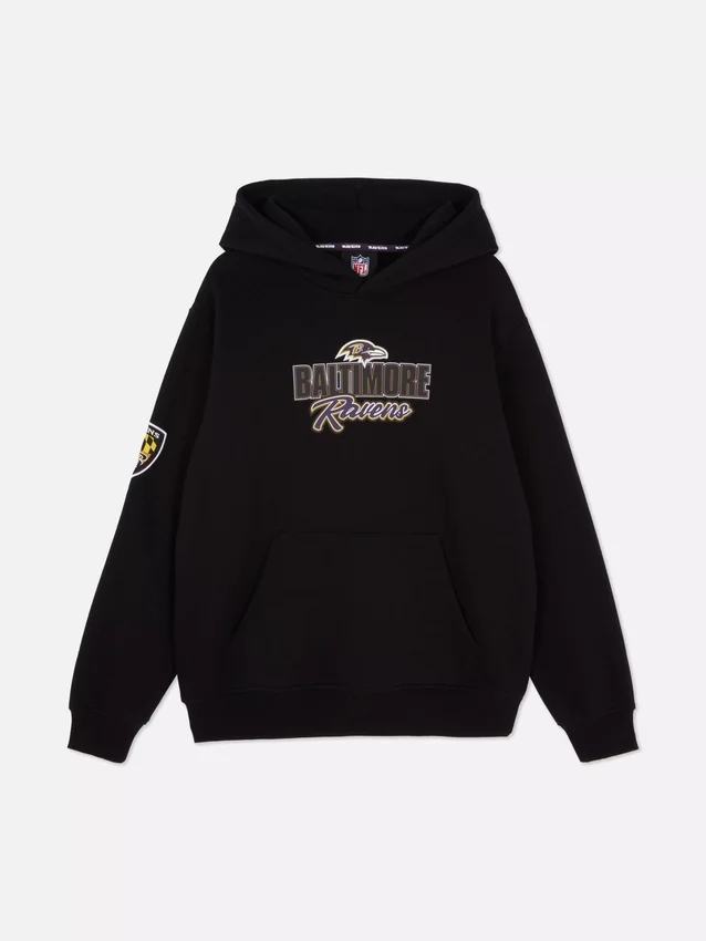 Huvtröja med tryck från NFL:s Baltimore Ravens