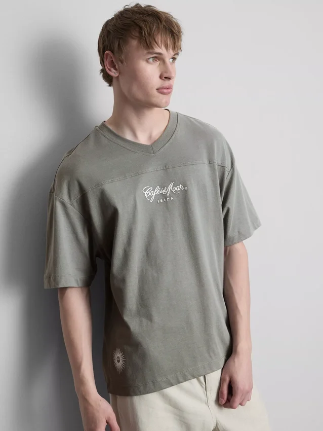 Ibiza T-shirt med V-ringning