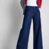 Jeans i bomullsdenim med medelhög midja och vida ben