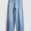 Jeans i bomullsdenim med medelhög midja och vida ben