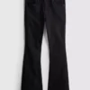 Jeans i bomullsdenim med utsvängda ben och medelhög midja