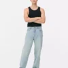 Jeans med hög midja och avslappnad passform