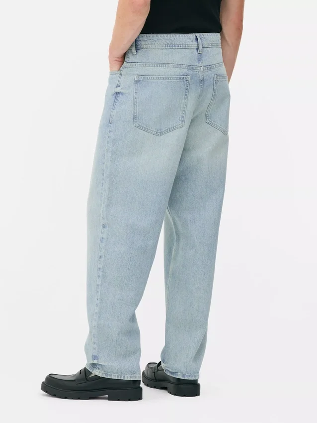 Jeans med hög midja och avslappnad passform