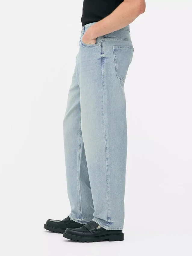 Jeans med hög midja och avslappnad passform