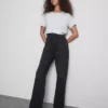 Jeans med hög midja och raka ben