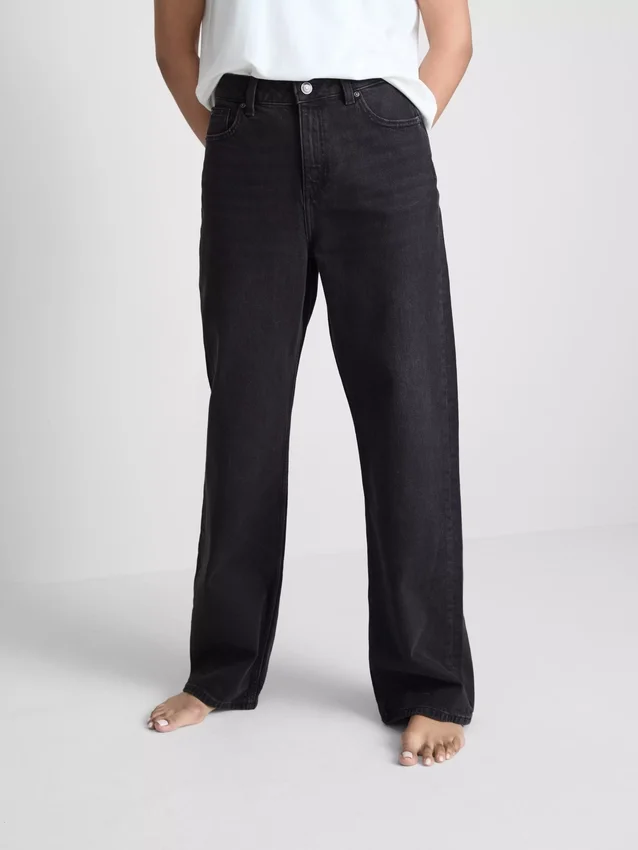 Jeans med hög midja och raka ben