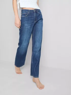 Jeans med hög midja och raka ben
