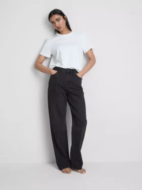 Jeans med hög midja och raka ben