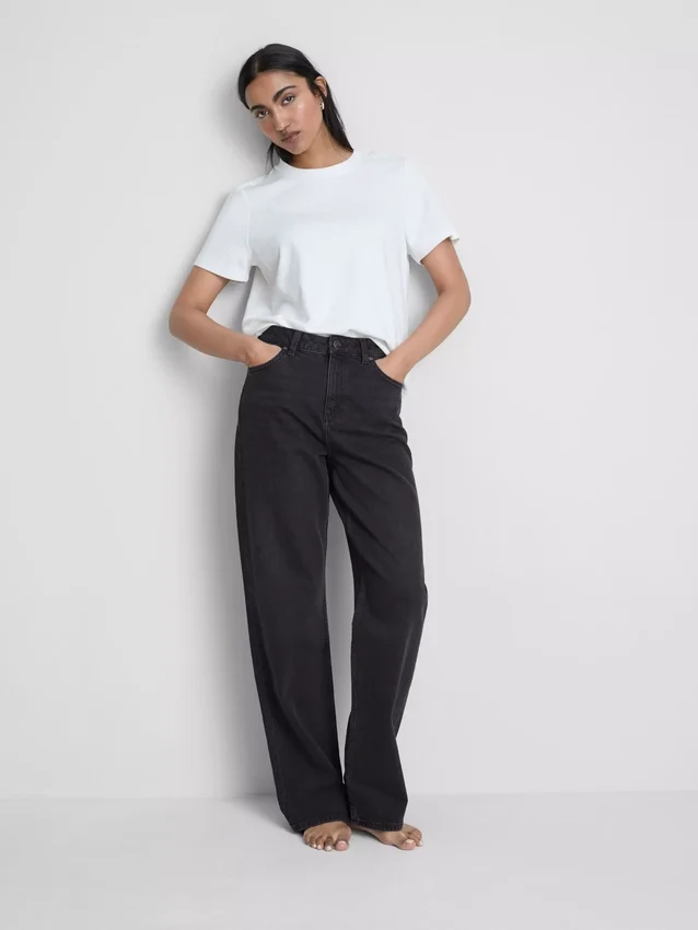 Jeans med hög midja och raka ben