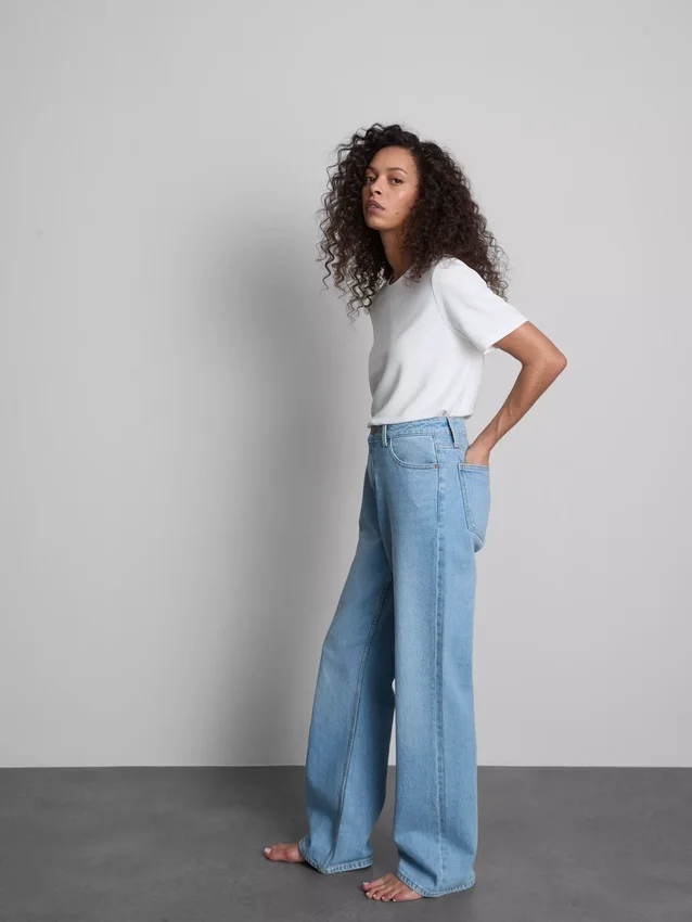 Jeans med hög midja och raka ben