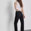 Jeans med hög midja och raka ben
