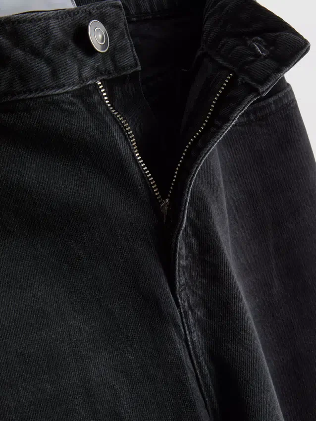 Jeans med hög midja och raka ben