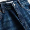 Jeans med hög midja och raka ben