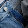 Jeans med hög midja och raka ben