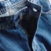 Jeans med medelhög midja och avslappnad passform