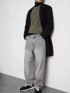 Jeans med medelhög midja och raka ben