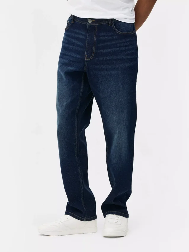 Jeans med medelhög midja och raka ben