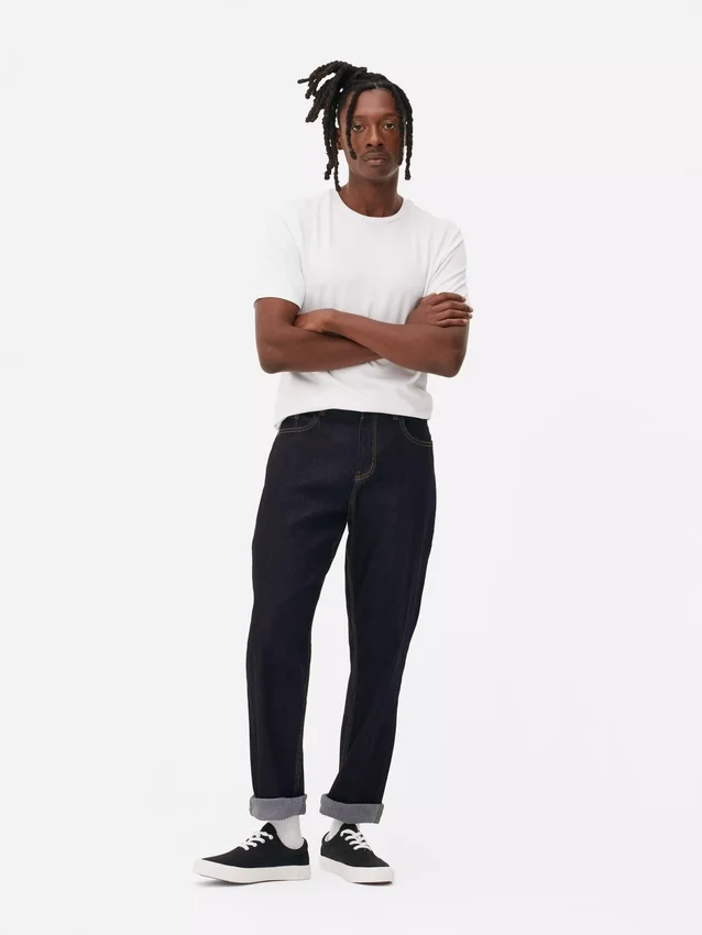 Jeans med medelhög midja och raka ben