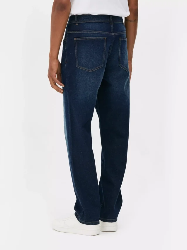 Jeans med medelhög midja och raka ben
