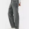 Jeans med medelhög midja och raka ben