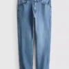 Jeans med medelhög midja och raka ben
