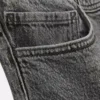 Jeans med medelhög midja och raka ben