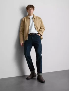 Jeans med medelhög midja och smal passform