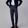 Jeans med medelhög midja och smal passform