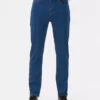 Jeans med medelhög midja och smal passform