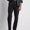 Jeans med medelhög midja och smal passform