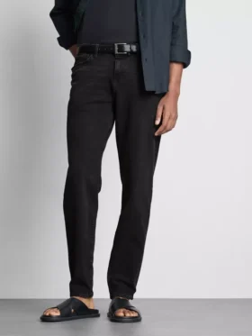 Jeans med medelhög midja och smal passform