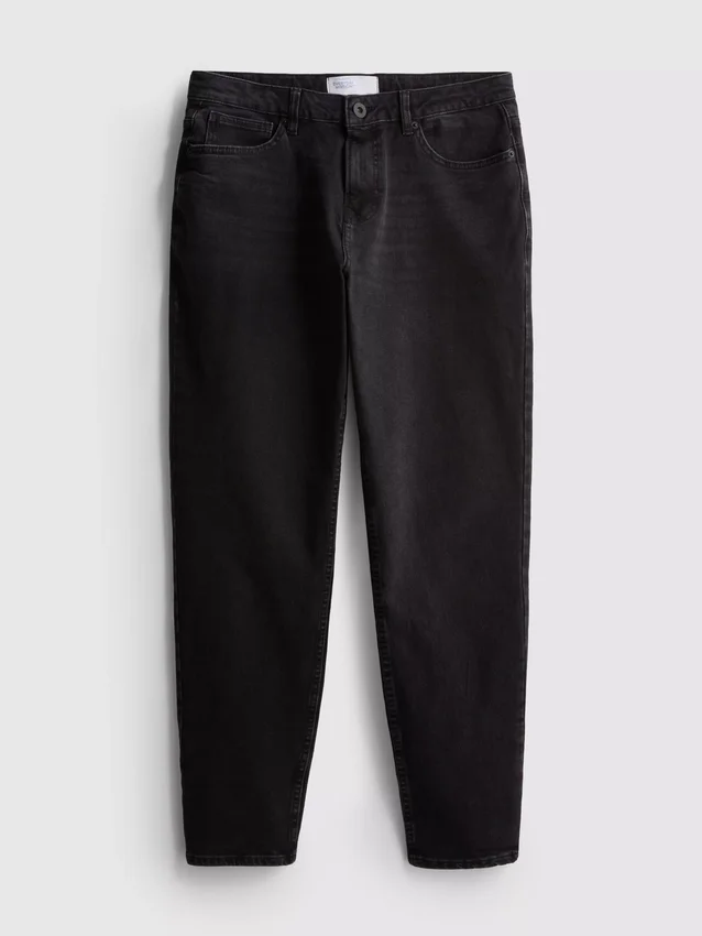 Jeans med medelhög midja och smal passform