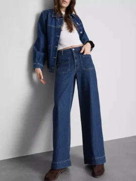 Jeans med vid ben och fickor fram
