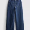 Jeans med vid ben och fickor fram