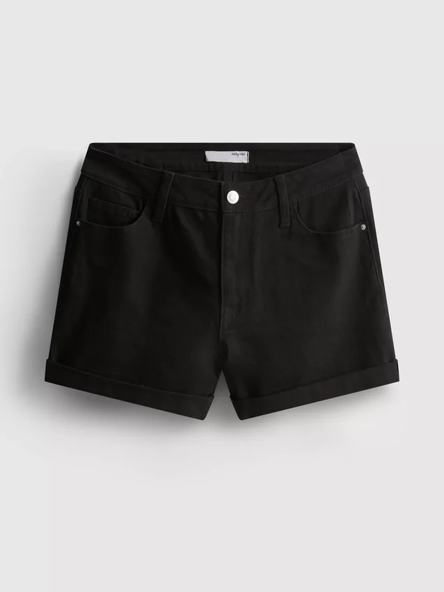 Jeansshorts med medelhög midja och uppvikt kant