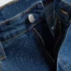 Jeansshorts med medelhög midja och uppvikt kant