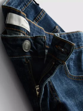 Jeansshorts med rak passform