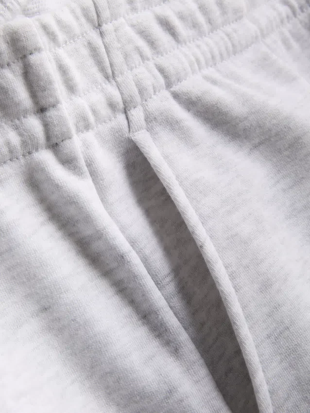 Jersey-shorts med knappdetaljer i bomullsrik kvalitet